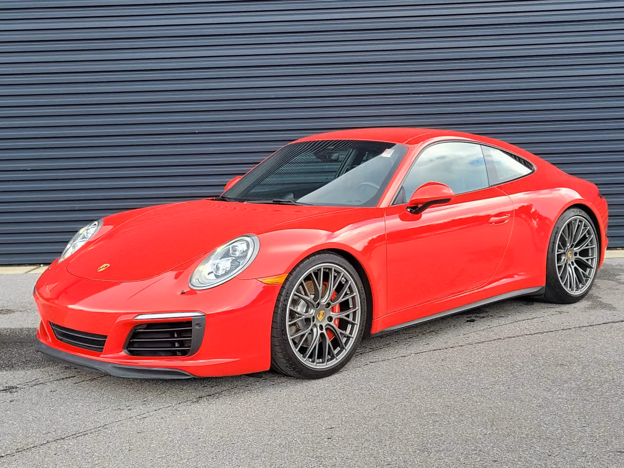 
           
        2017 Porsche 911