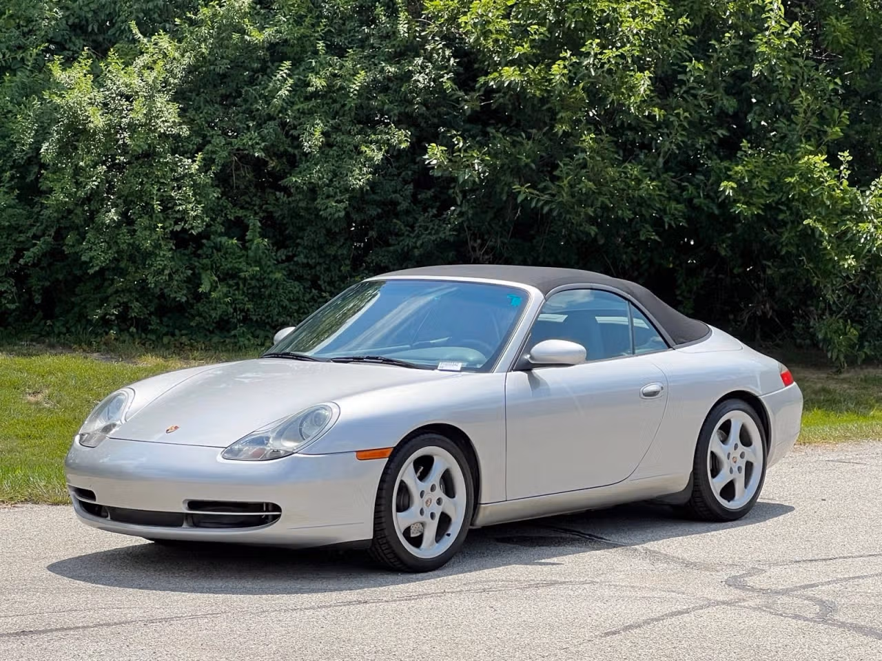 
           
        2000 Porsche 911