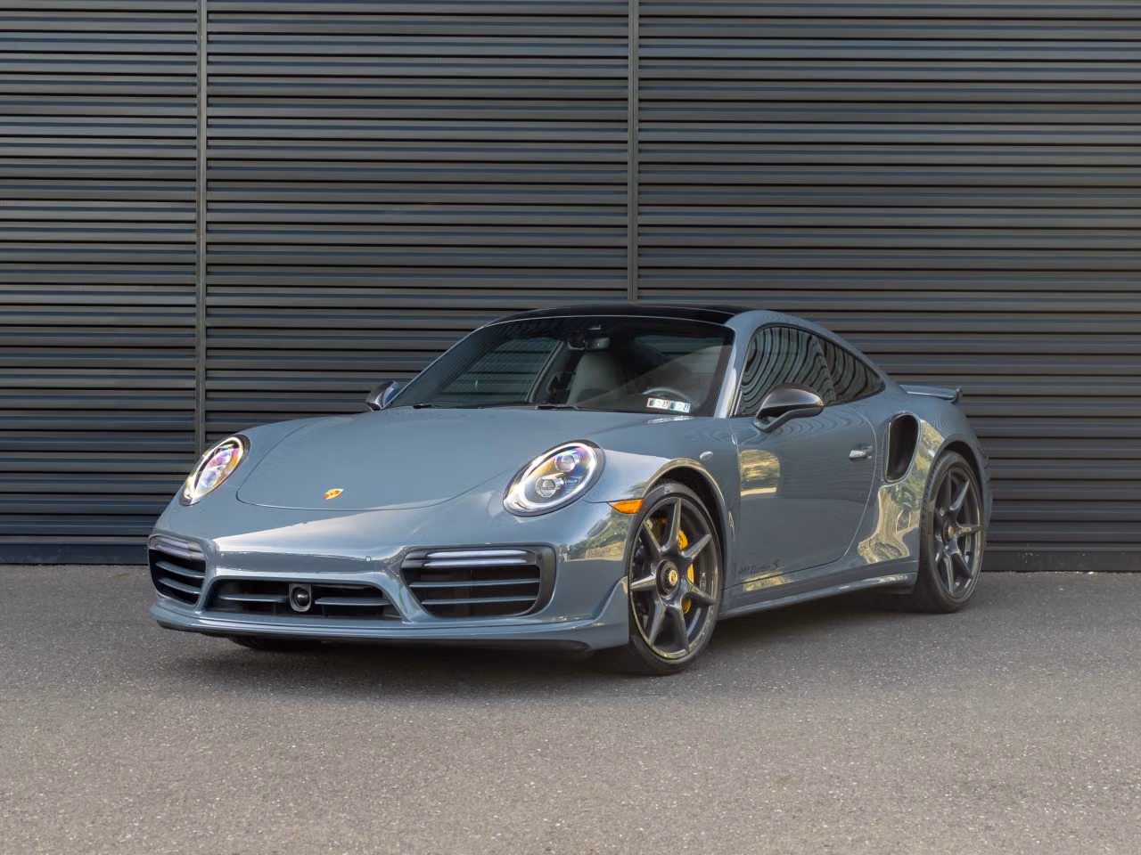 
           
        2019 Porsche 911