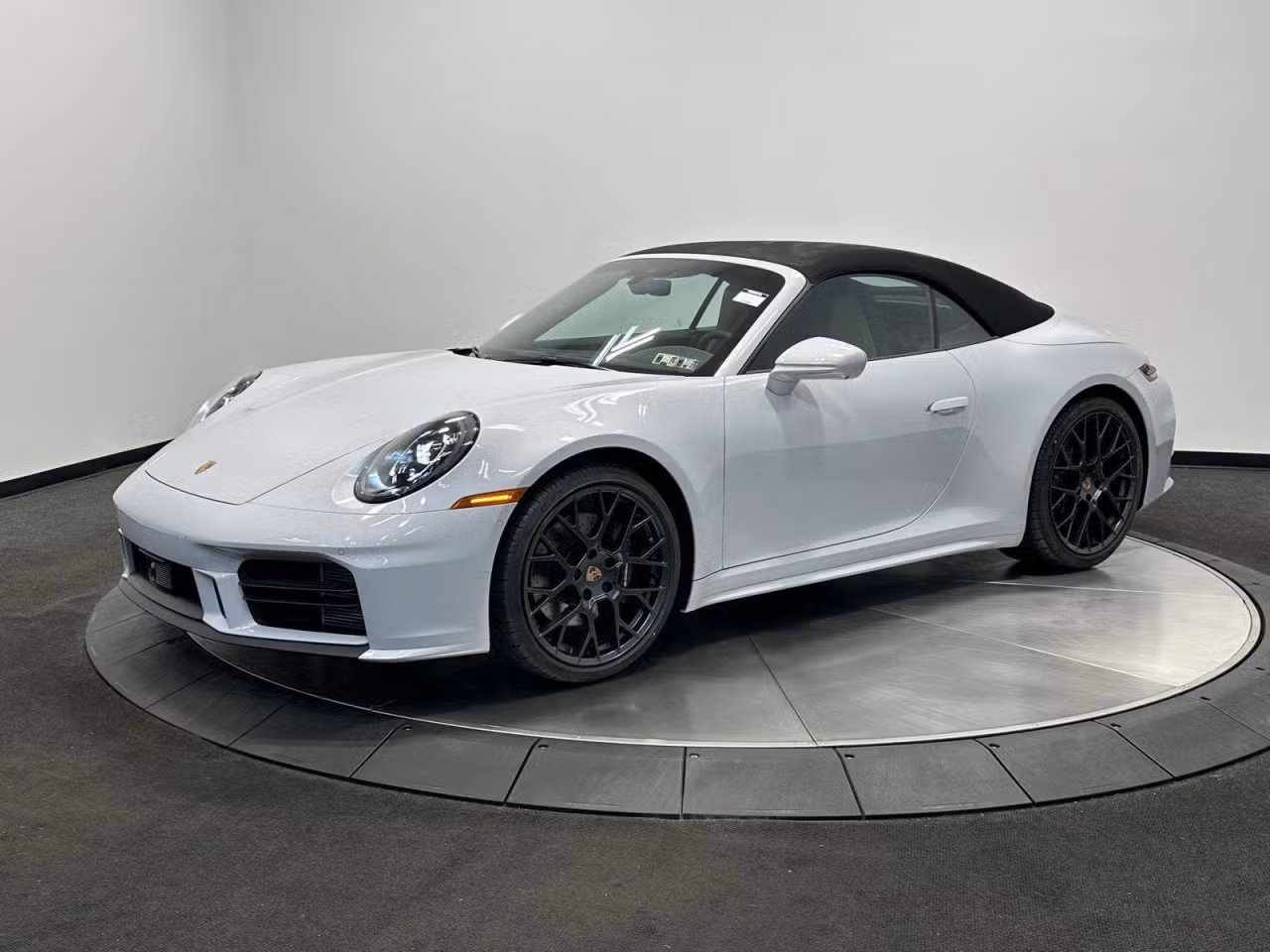 
           New 
        2026 Porsche 911