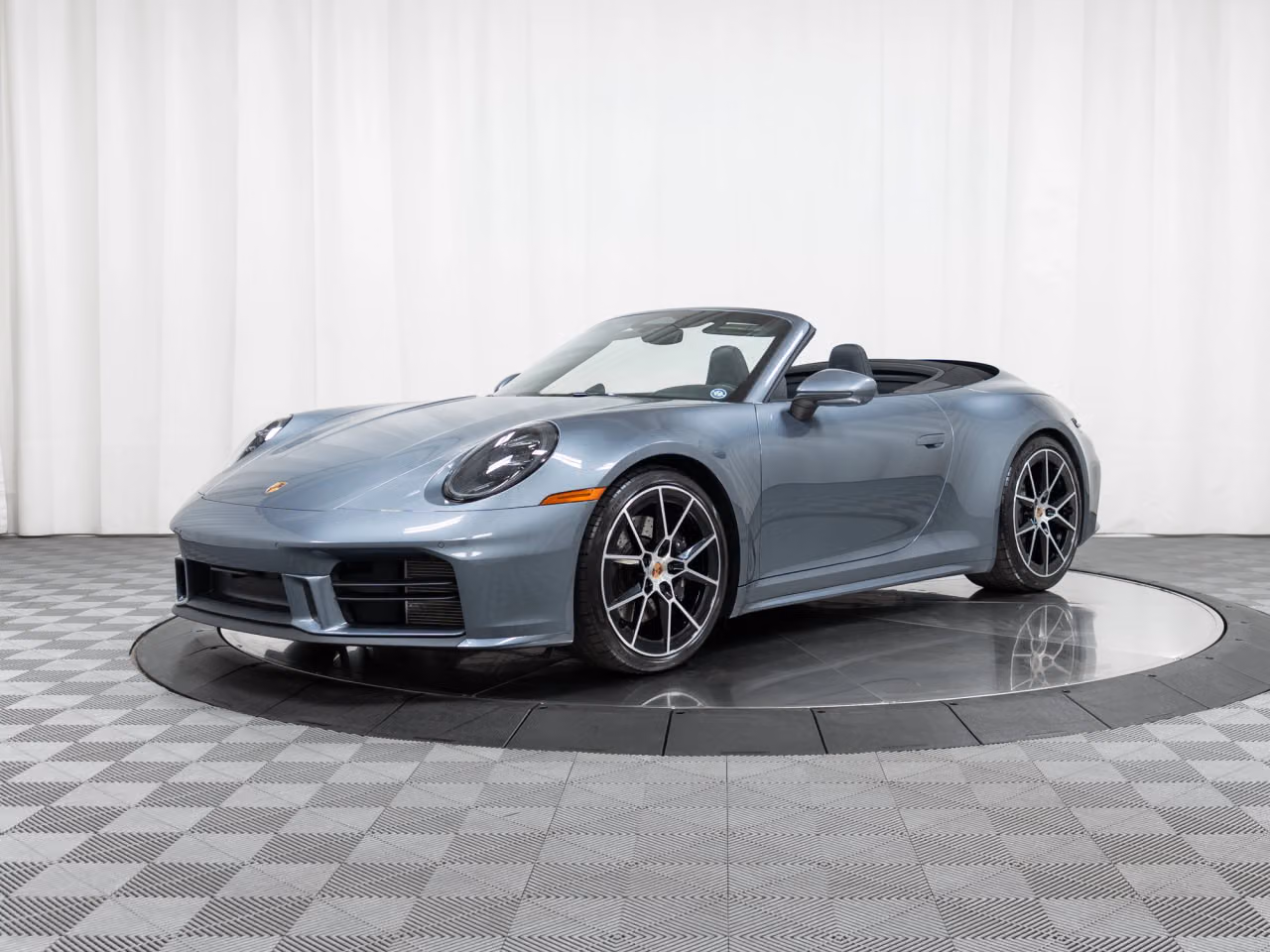 
           
        2026 Porsche 911