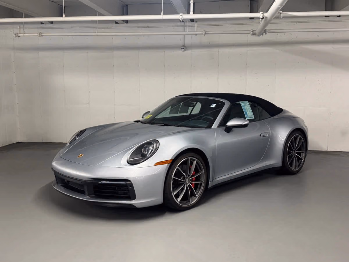 
           
        2022 Porsche 911