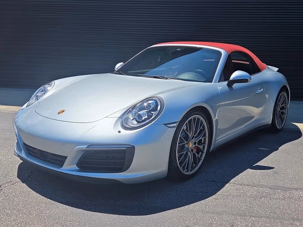 
           
        2017 Porsche 911