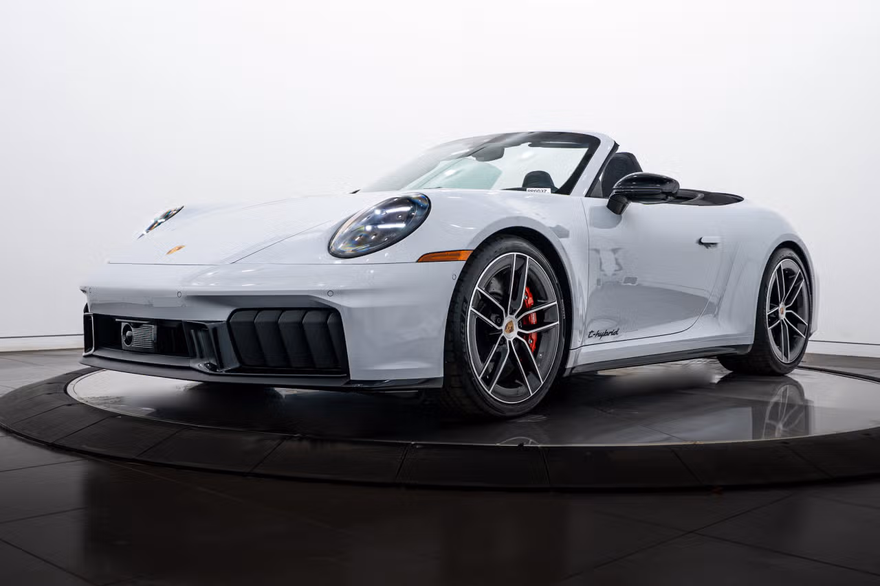 
           
        2026 Porsche 911