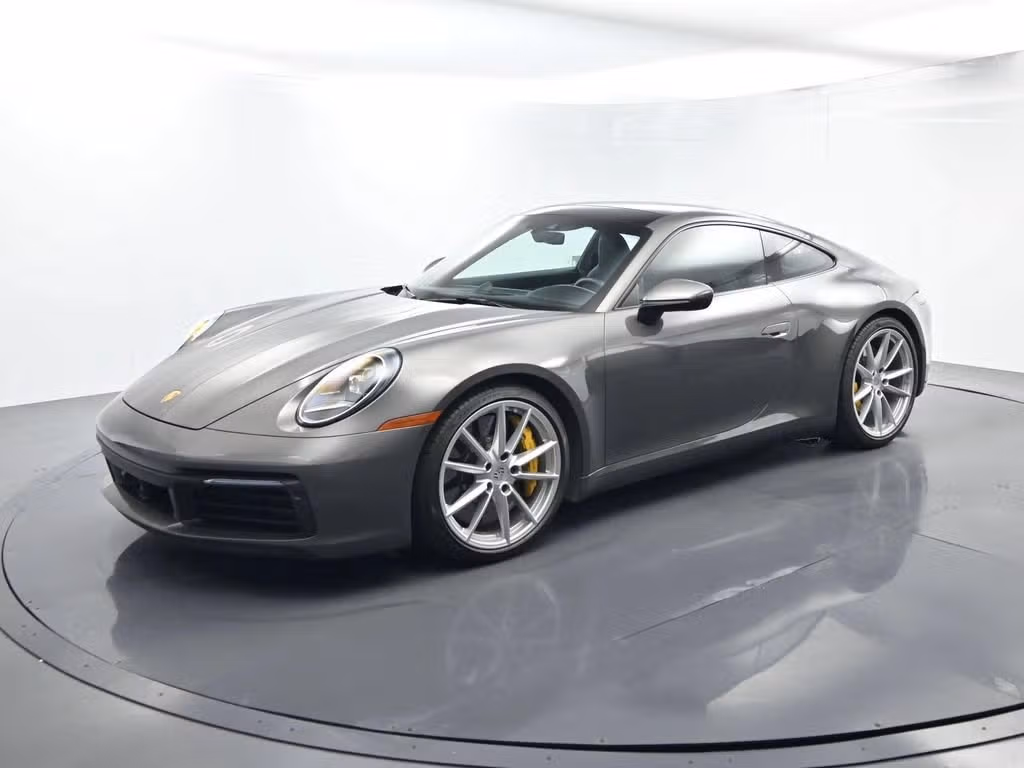 
           
        2020 Porsche 911