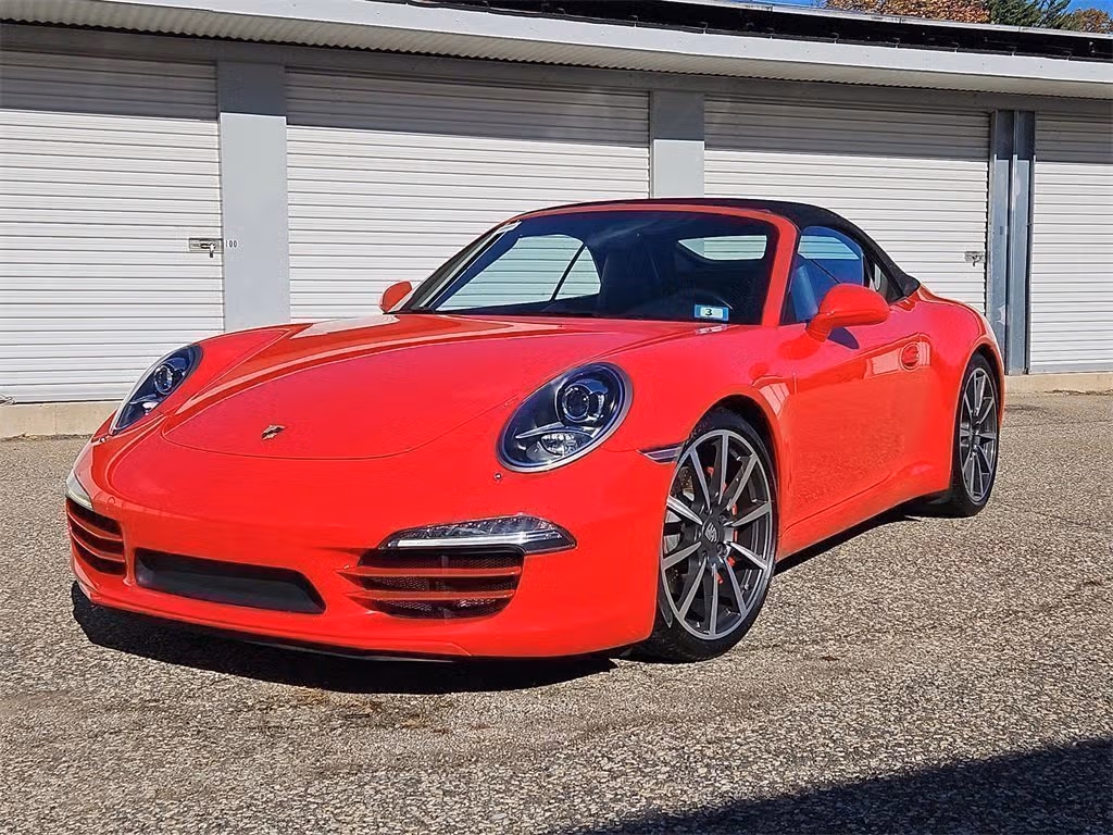 
           
        2014 Porsche 911
