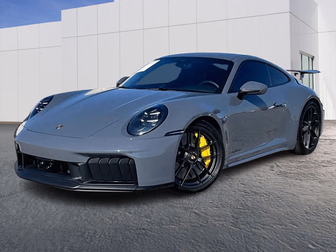 
           
        2025 Porsche 911