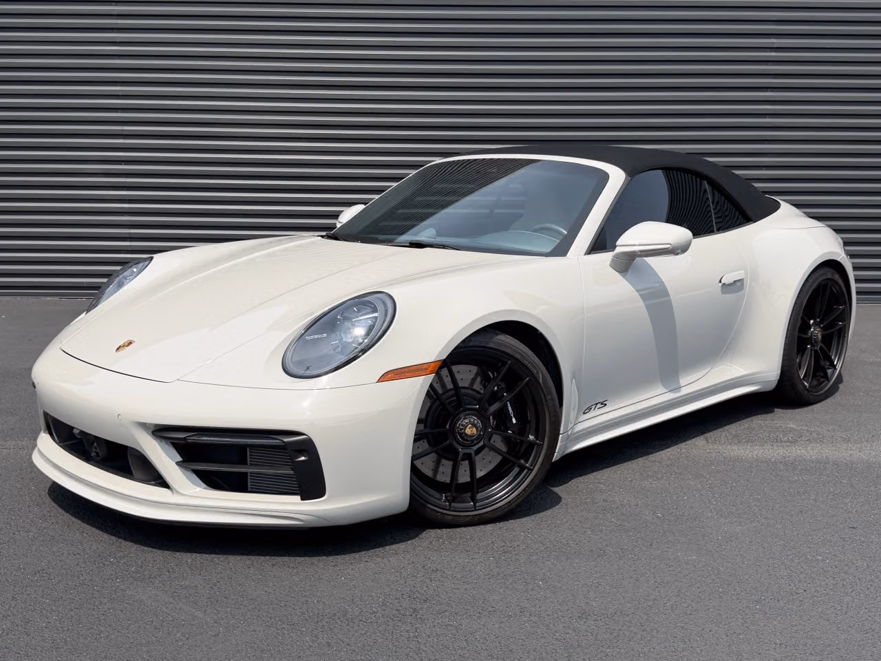 
           
        2022 Porsche 911