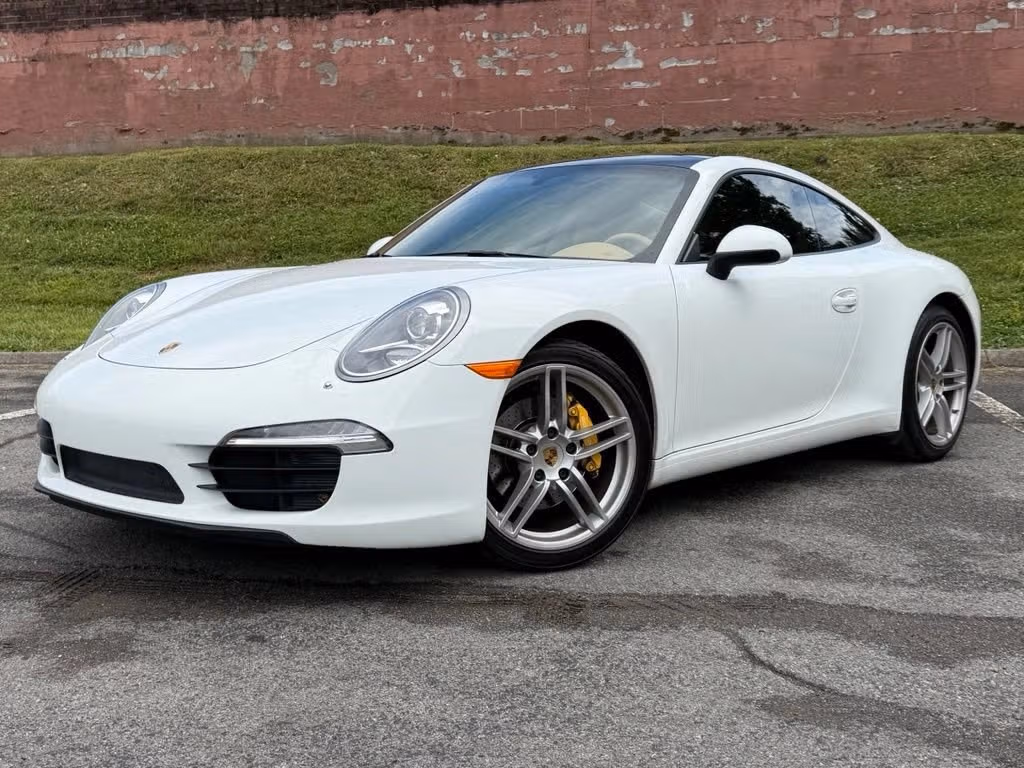 
           
        2014 Porsche 911