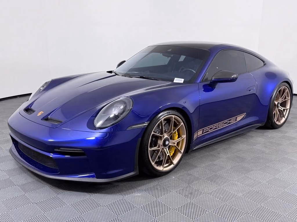 
           
        2022 Porsche 911