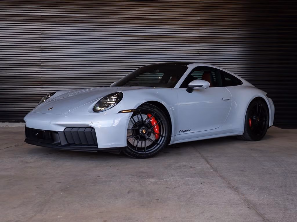 
           
        2026 Porsche 911