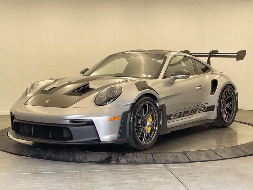 
           
        2025 Porsche 911