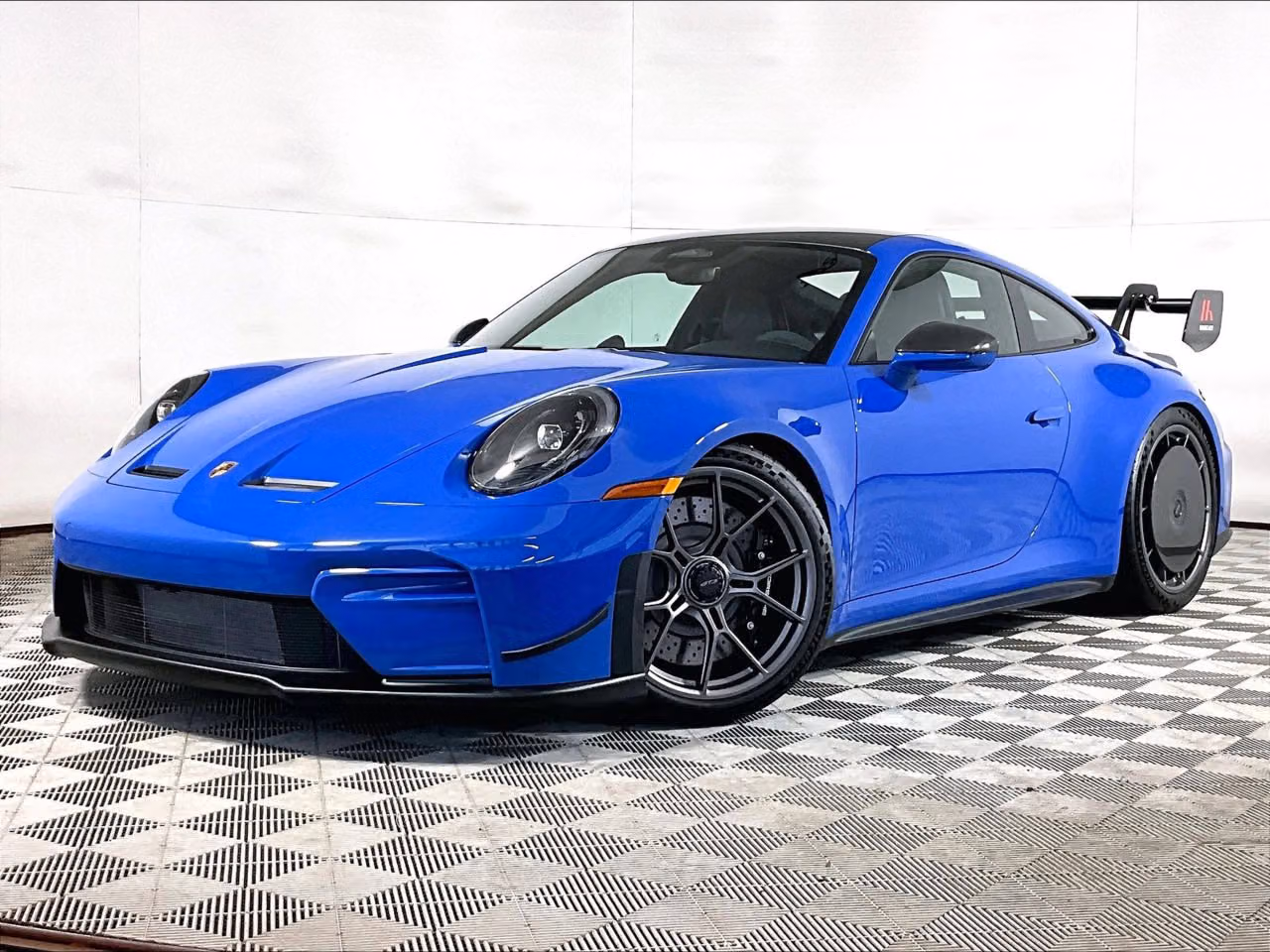 
           
        2026 Porsche 911