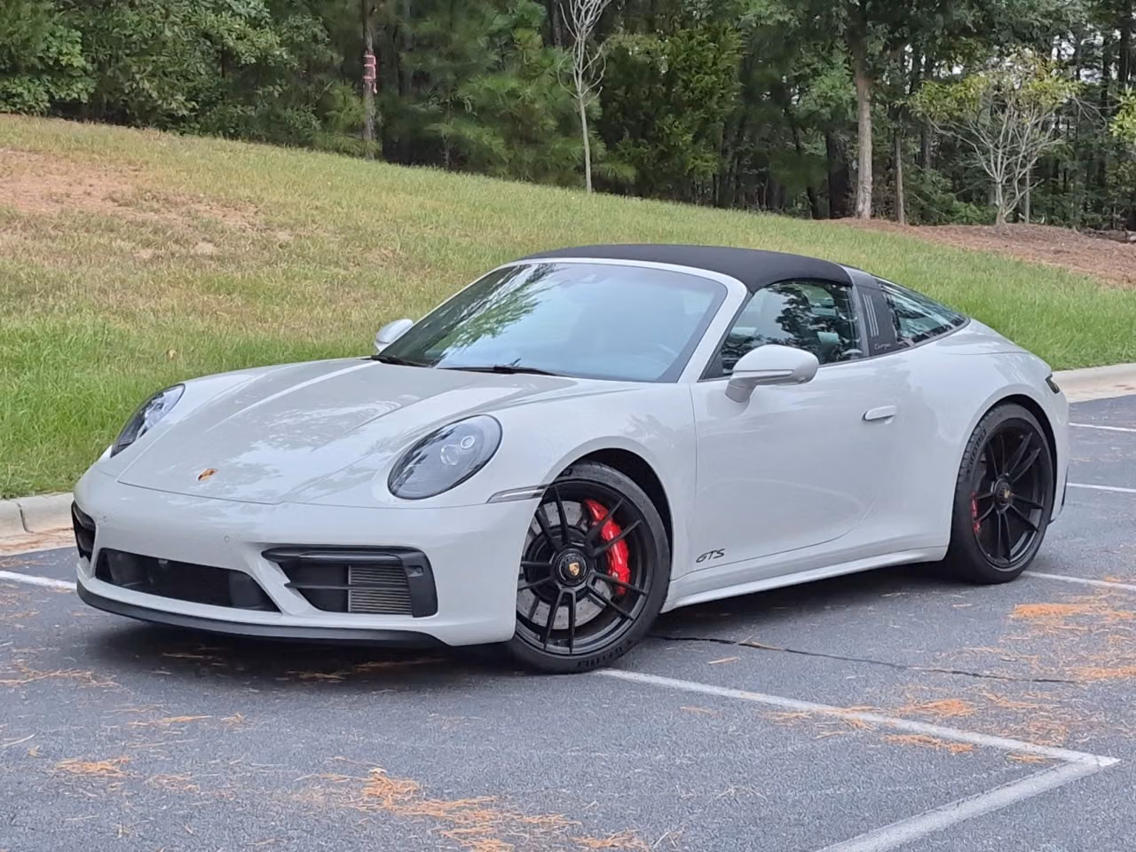 
           
        2023 Porsche 911