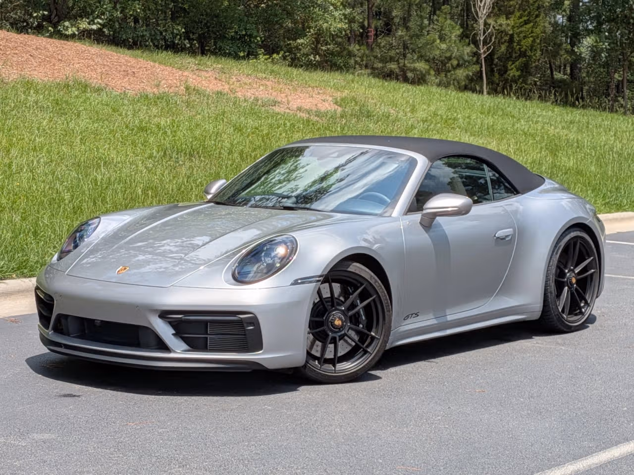 
           
        2023 Porsche 911