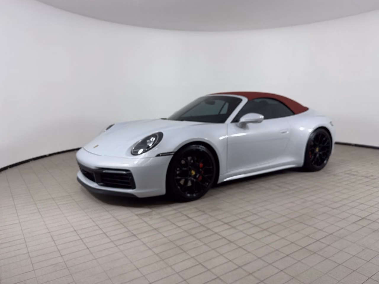 
           
        2024 Porsche 911