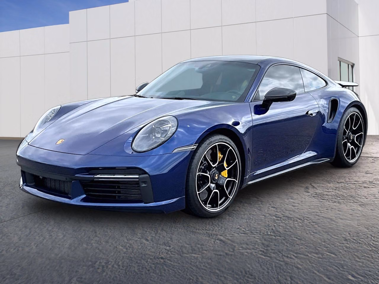 
           
        2022 Porsche 911