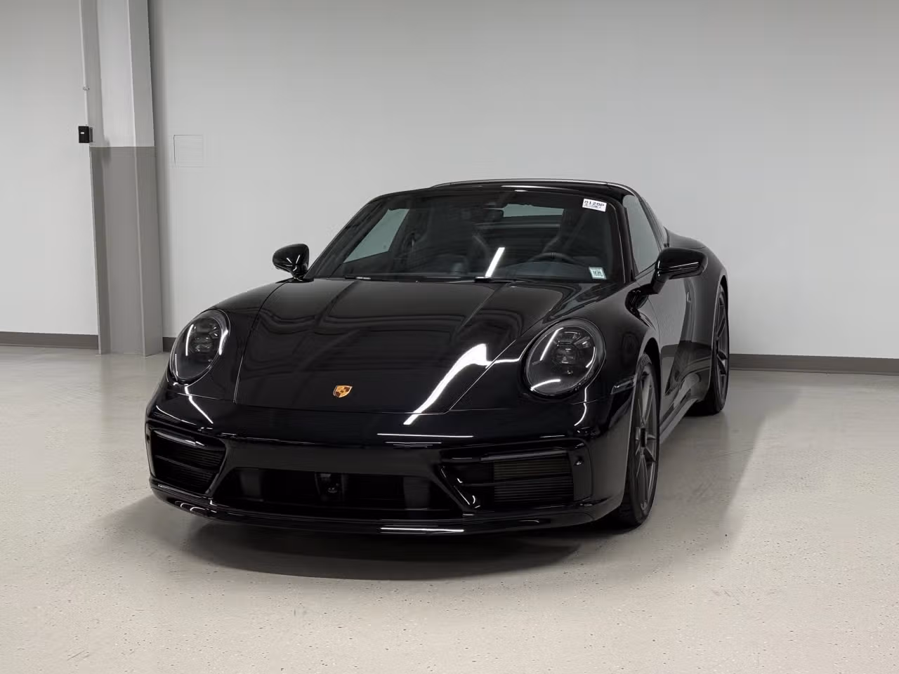 
           
        2022 Porsche 911