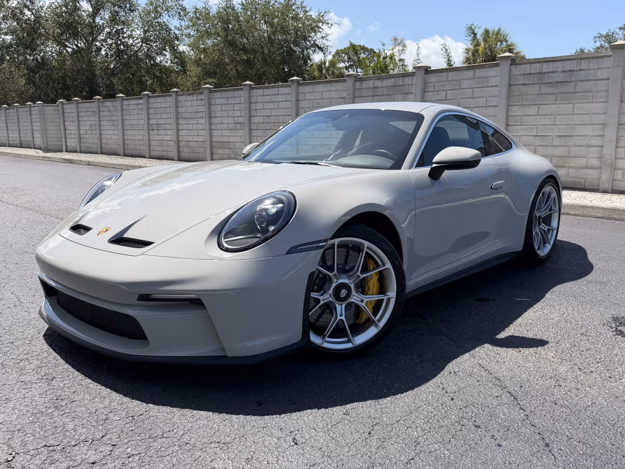 
           
        2022 Porsche 911