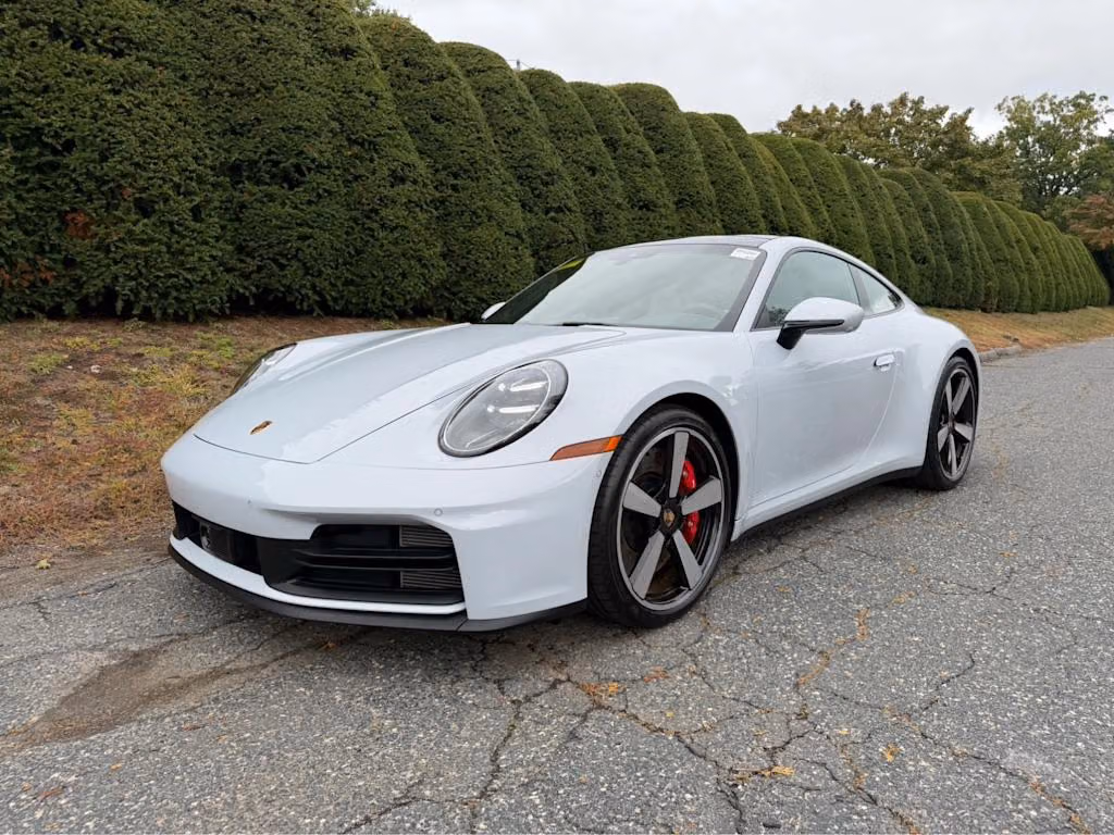 
           
        2025 Porsche 911