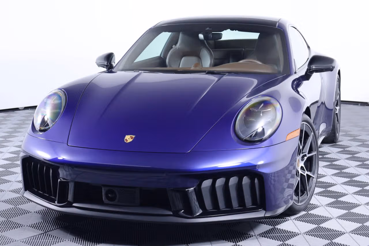 
           
        2025 Porsche 911