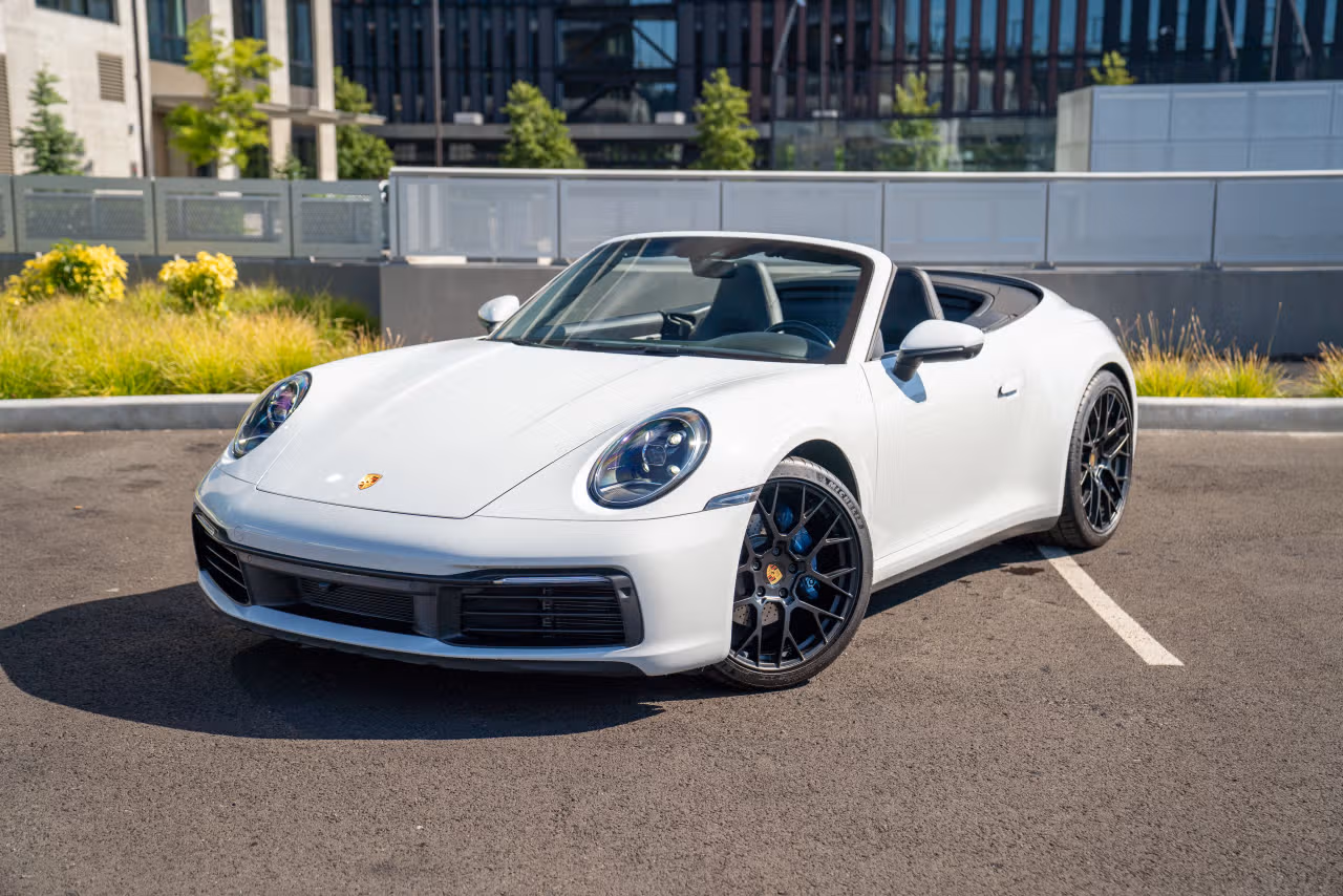 
           
        2023 Porsche 911