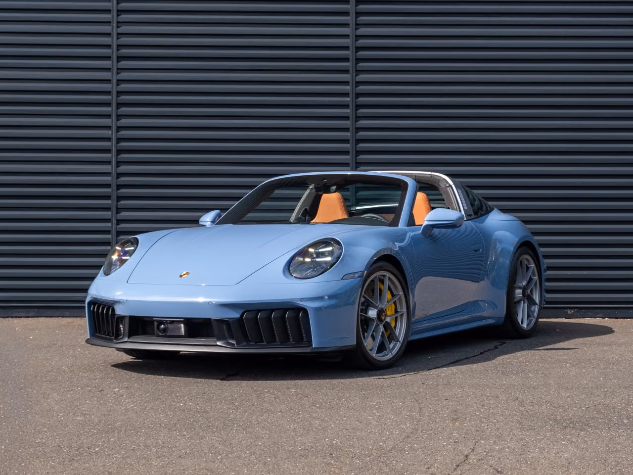 
           
        2025 Porsche 911