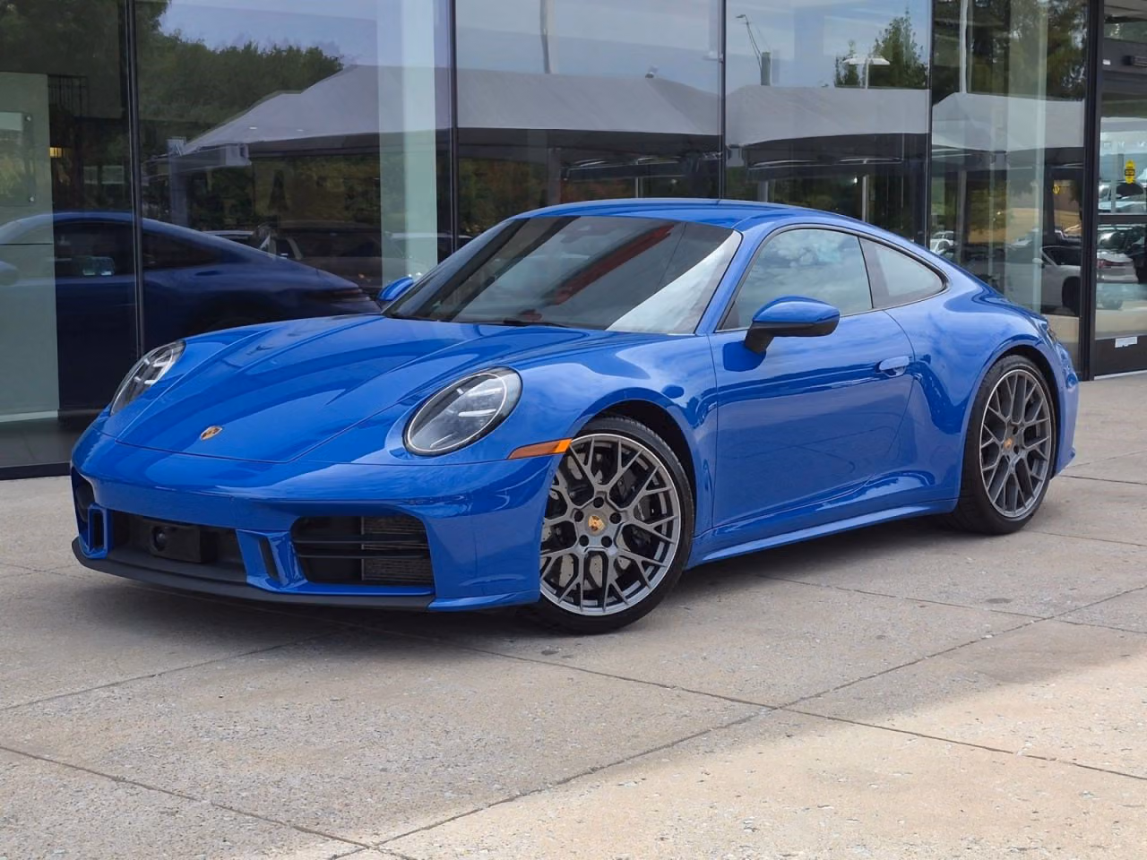
           
        2025 Porsche 911