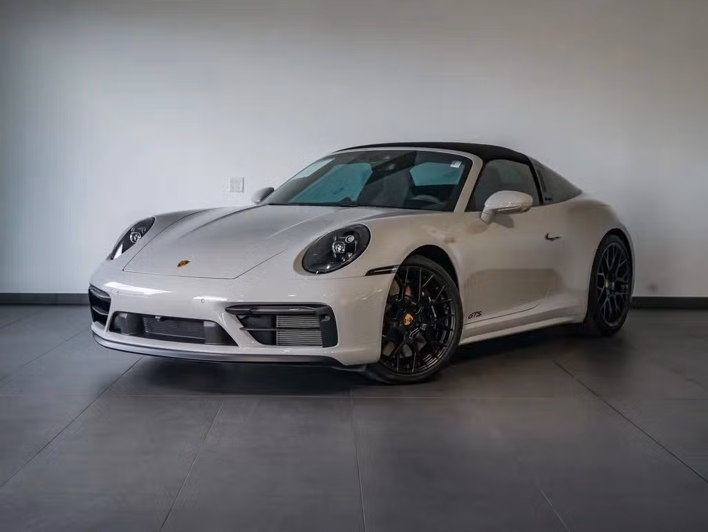 
           
        2023 Porsche 911
