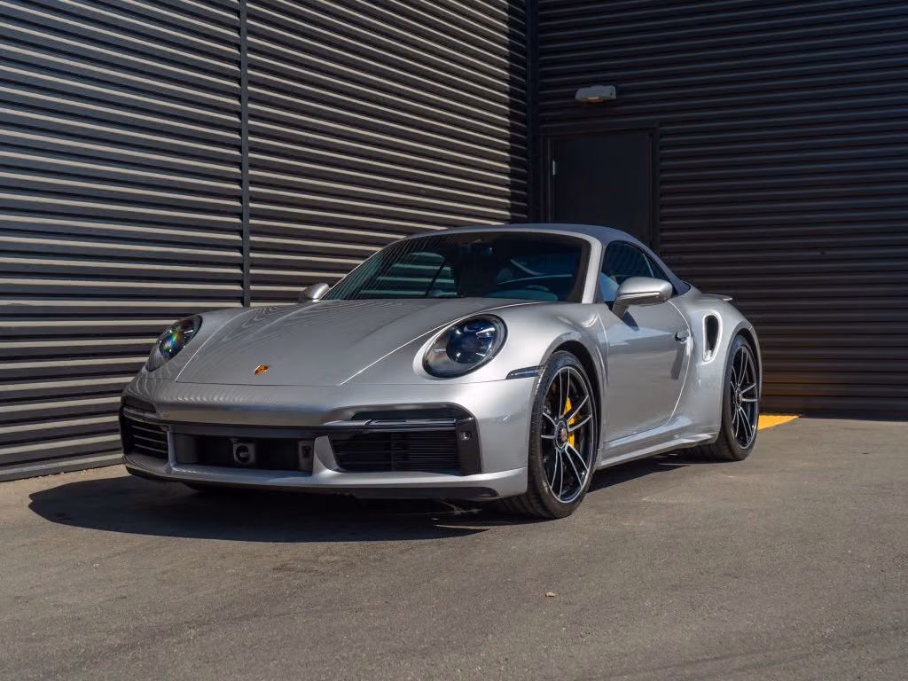 
           
        2024 Porsche 911