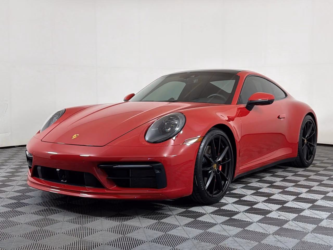 
           
        2020 Porsche 911