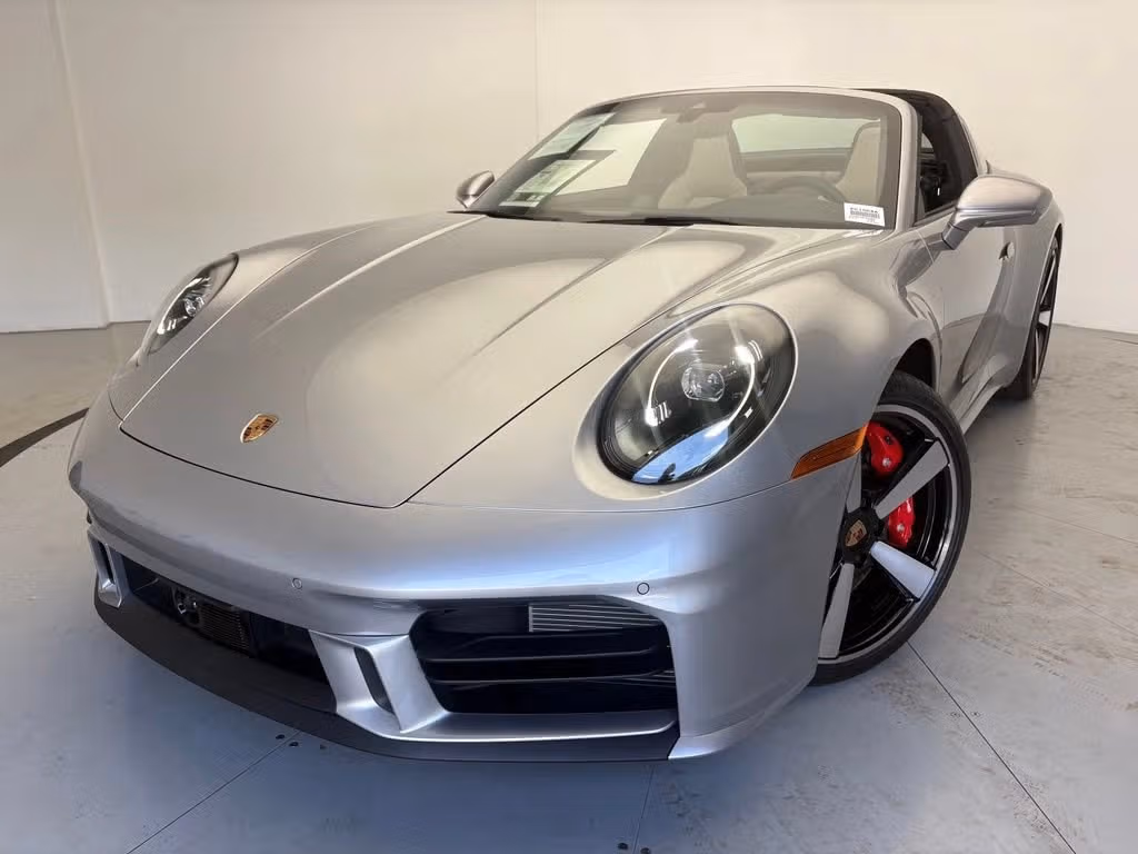 
           
        2026 Porsche 911
