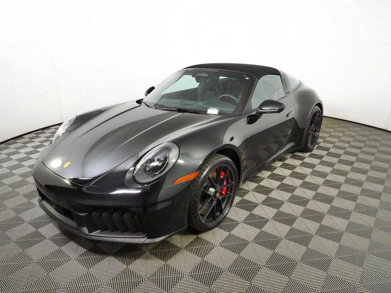 
           
        2026 Porsche 911