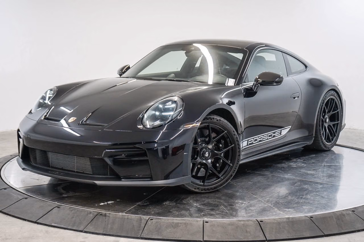 
           
        2025 Porsche 911