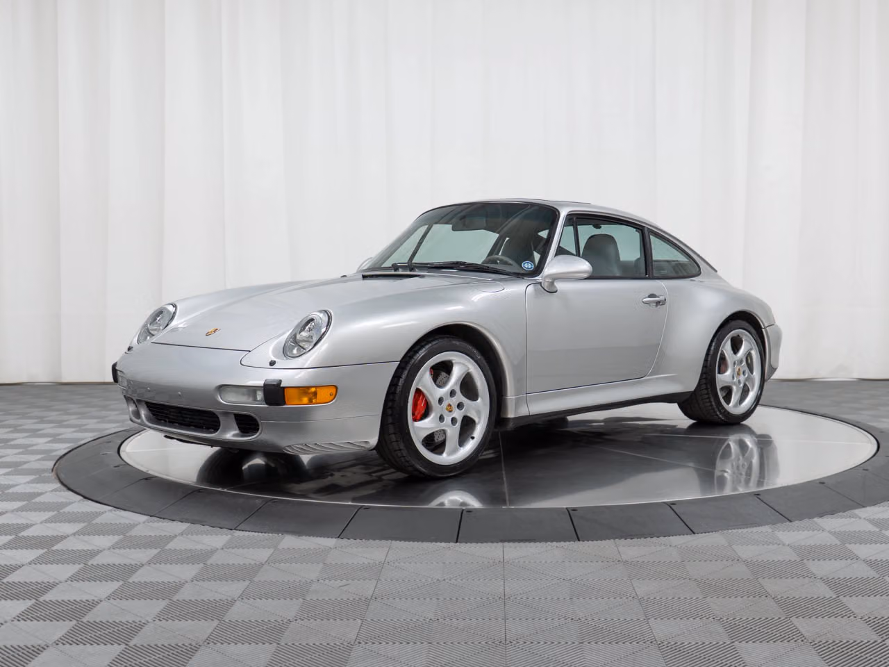
           
        1997 Porsche 911