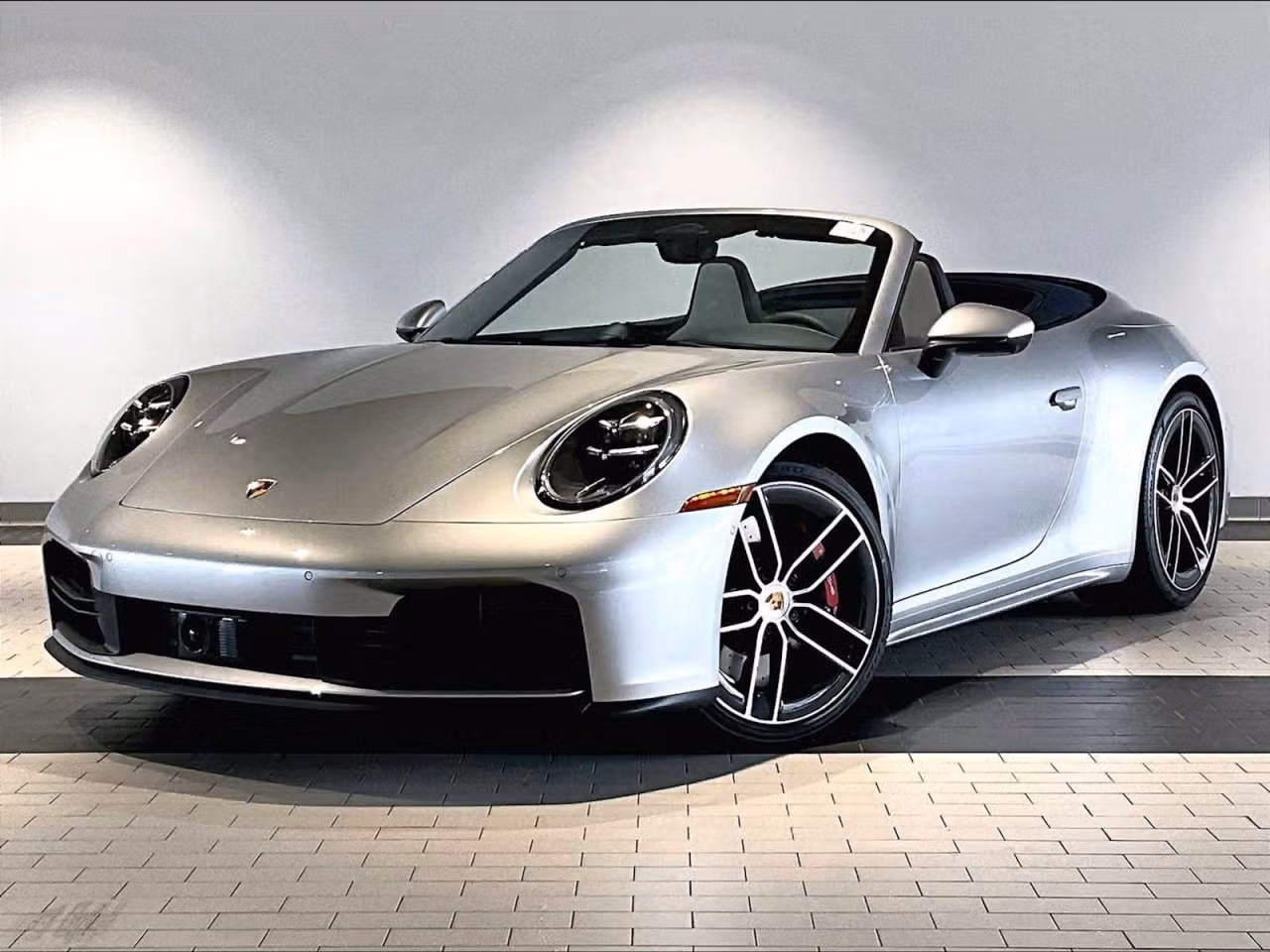 
           New 
        2026 Porsche 911