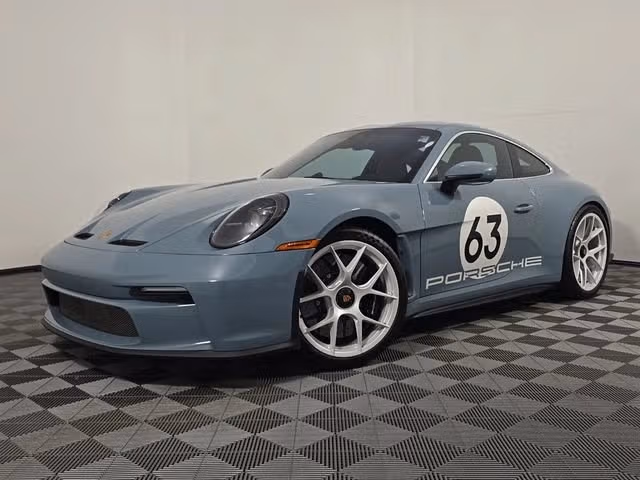 
           
        2024 Porsche 911