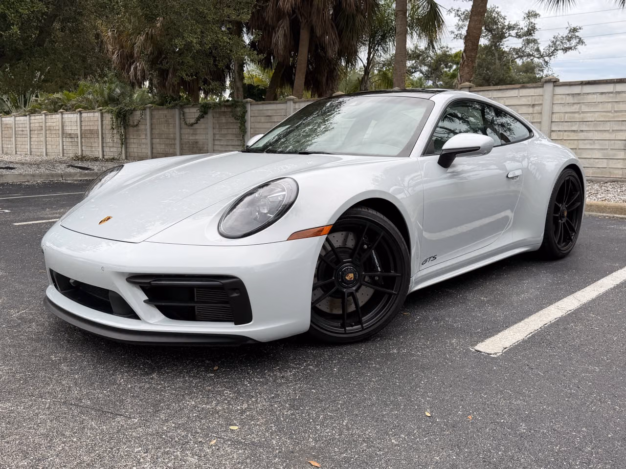 
           
        2024 Porsche 911