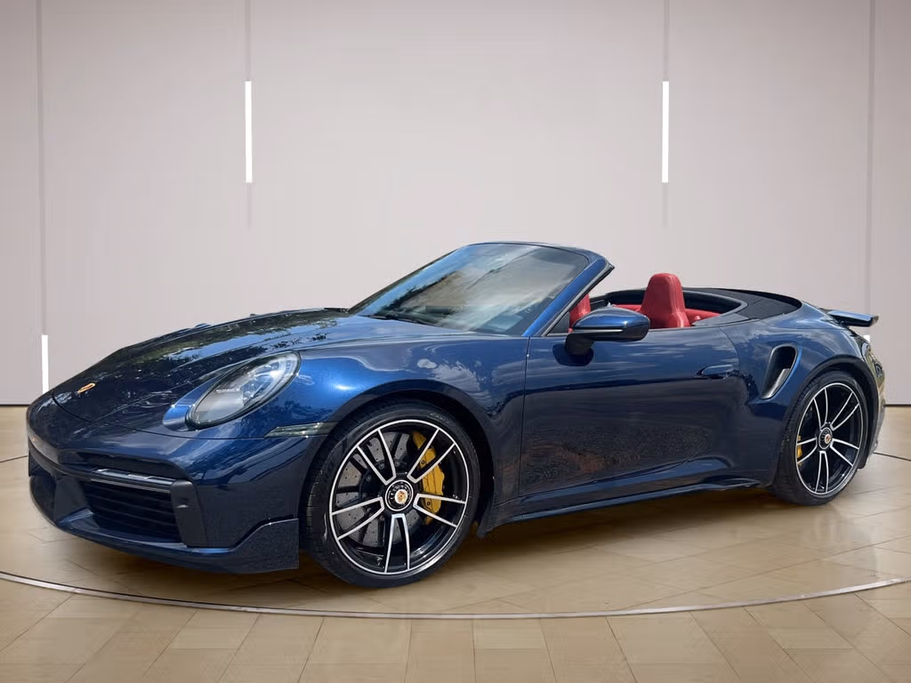 
           
        2022 Porsche 911