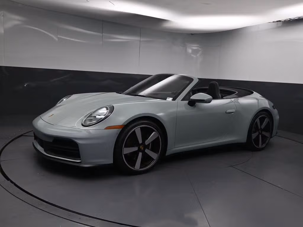 
           New 
        2025 Porsche 911