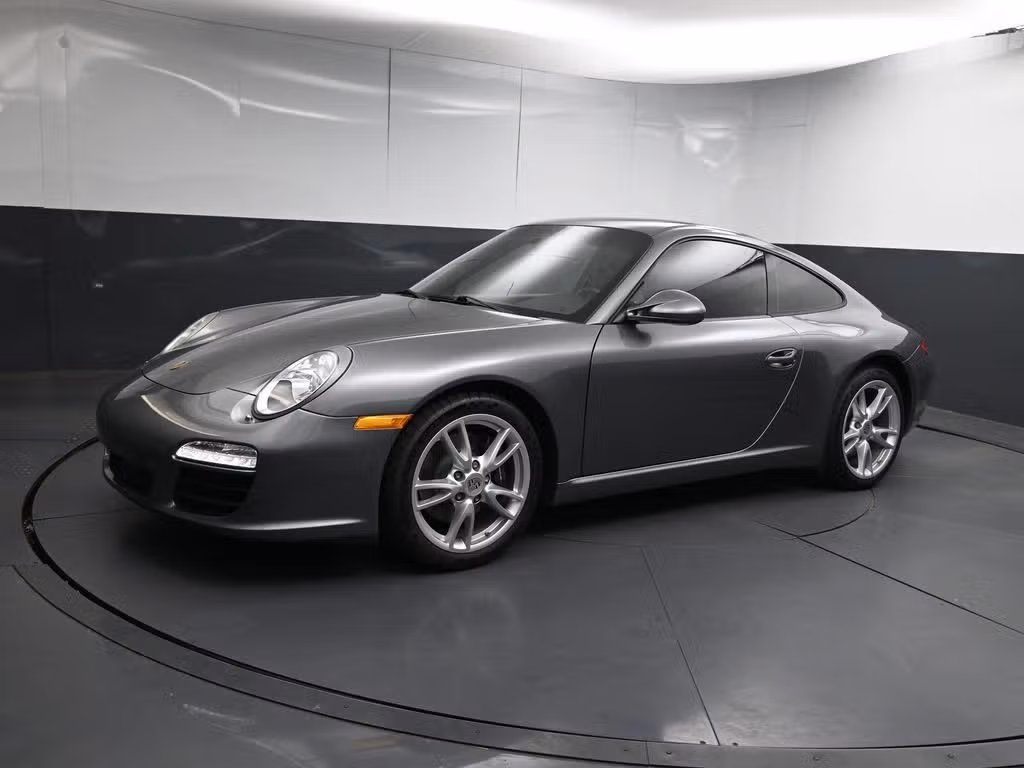 
           
        2010 Porsche 911