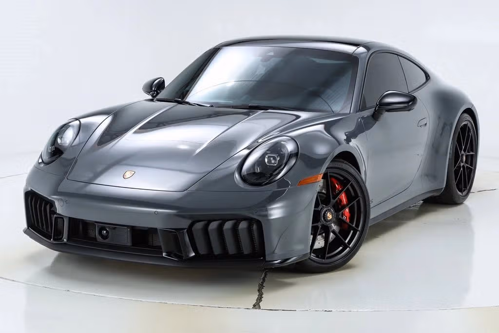 
           
        2025 Porsche 911