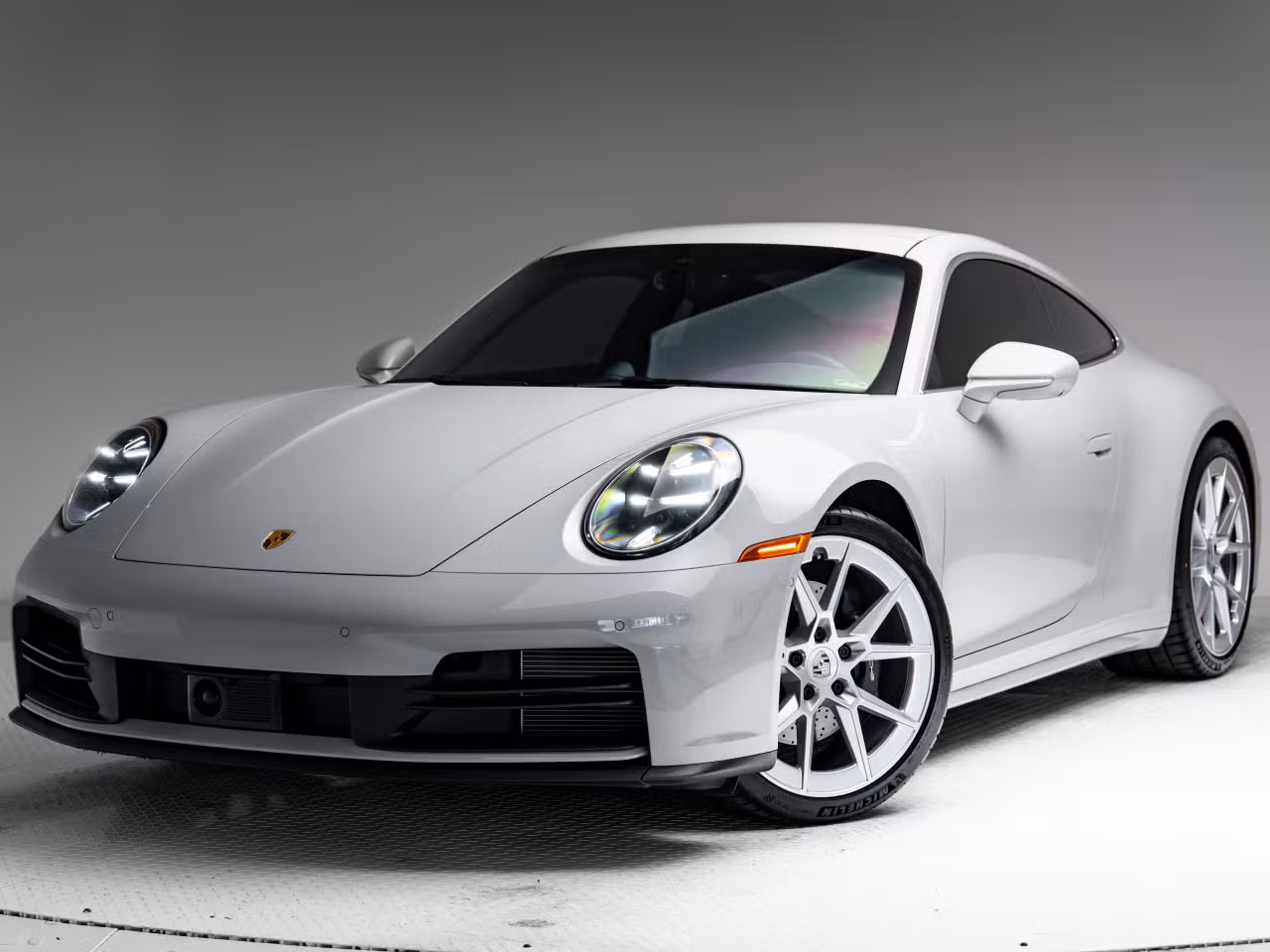 
           
        2025 Porsche 911