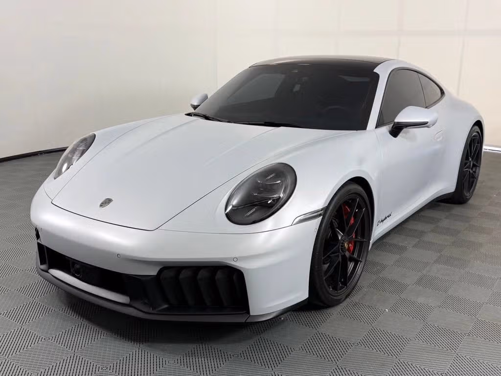 
           
        2025 Porsche 911