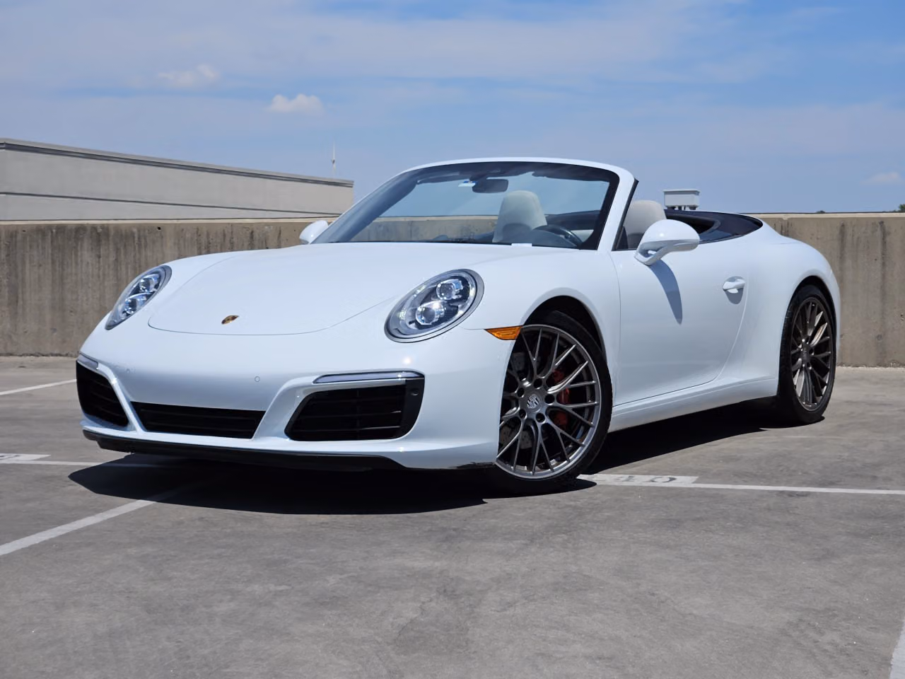 
           
        2019 Porsche 911