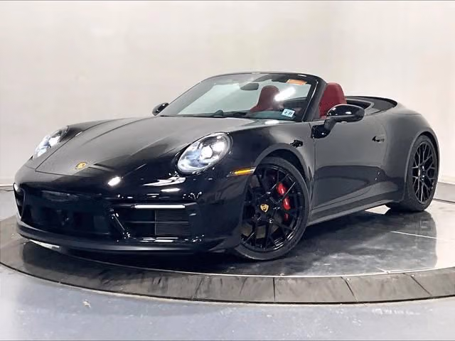 
           
        2022 Porsche 911