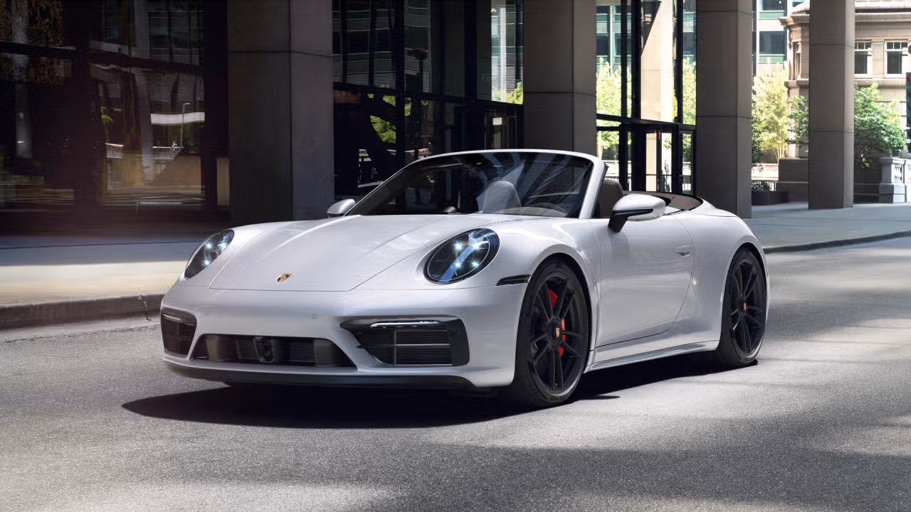 
           
        2024 Porsche 911