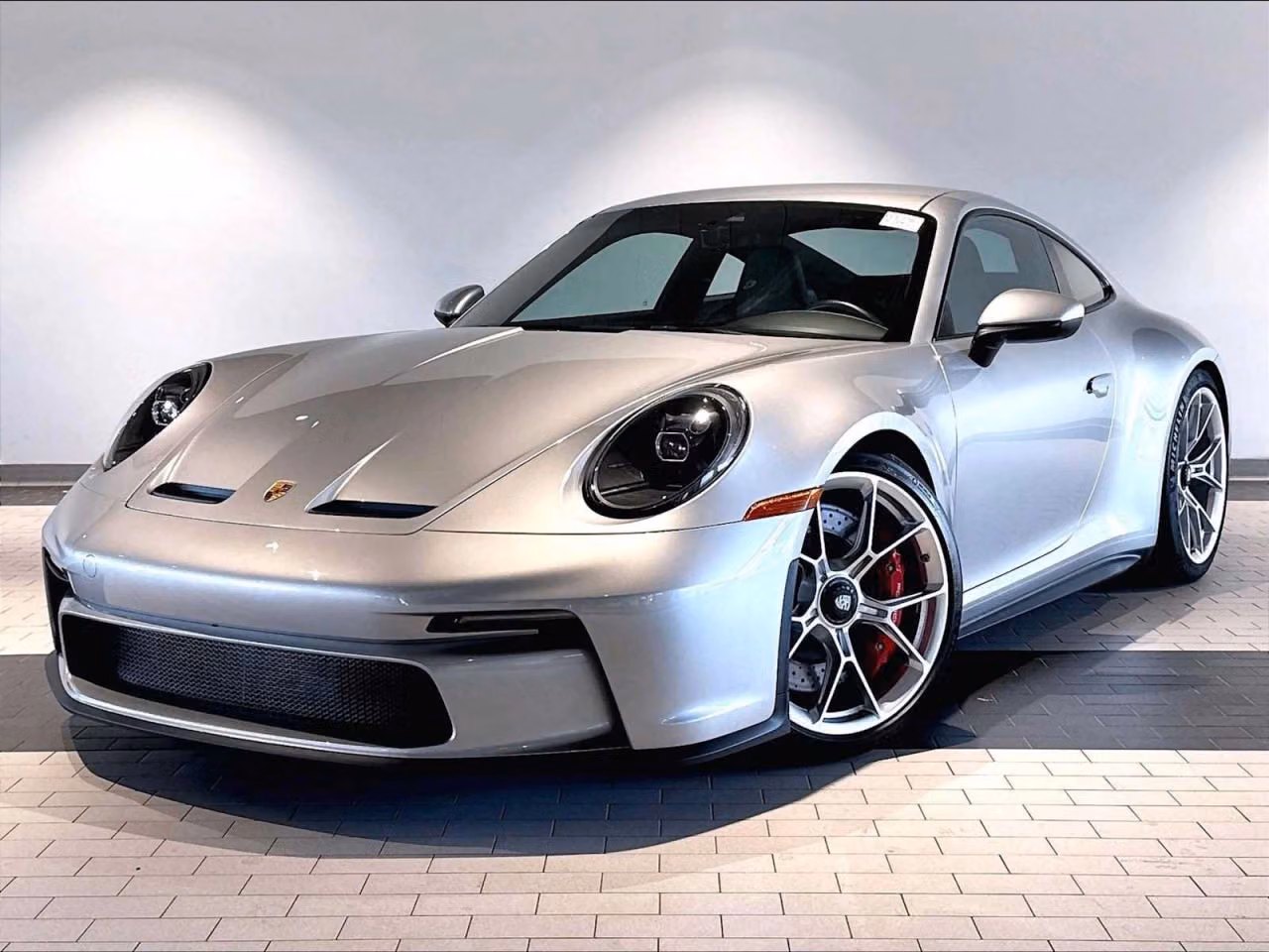 
           
        2022 Porsche 911