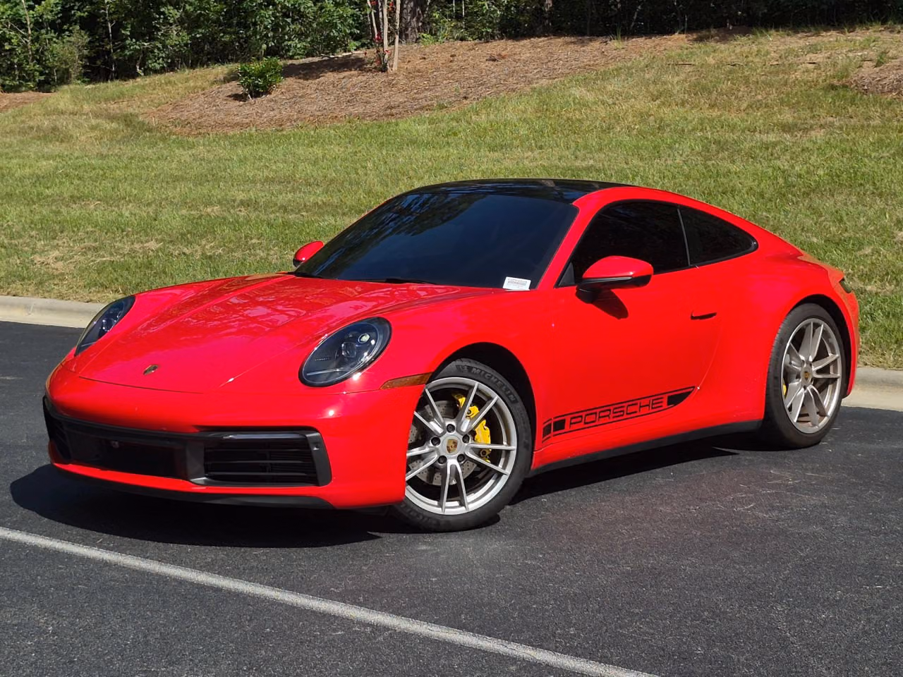 
           
        2021 Porsche 911