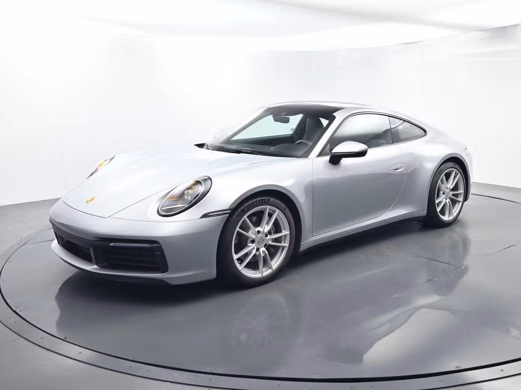 
           
        2021 Porsche 911